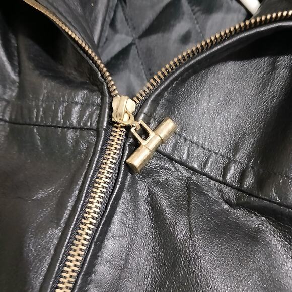 VTG Fashion Attitudes Men's Med Black Leather Quilt-Lined Adjustable Waist Coat - Picture 6 of 13